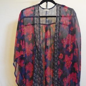 Hollister Kimono